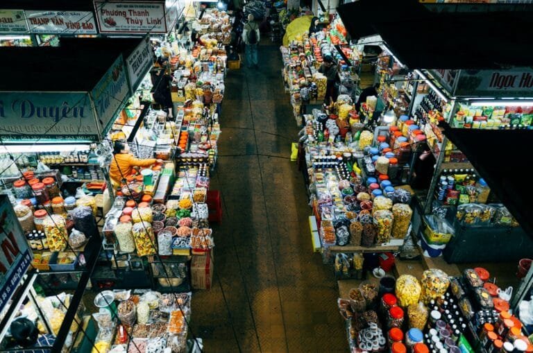 market in da nang